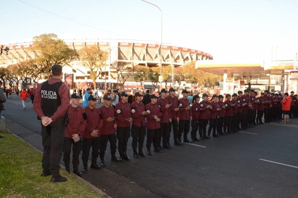 TRIBUNA SEGURA SUPERLIGA